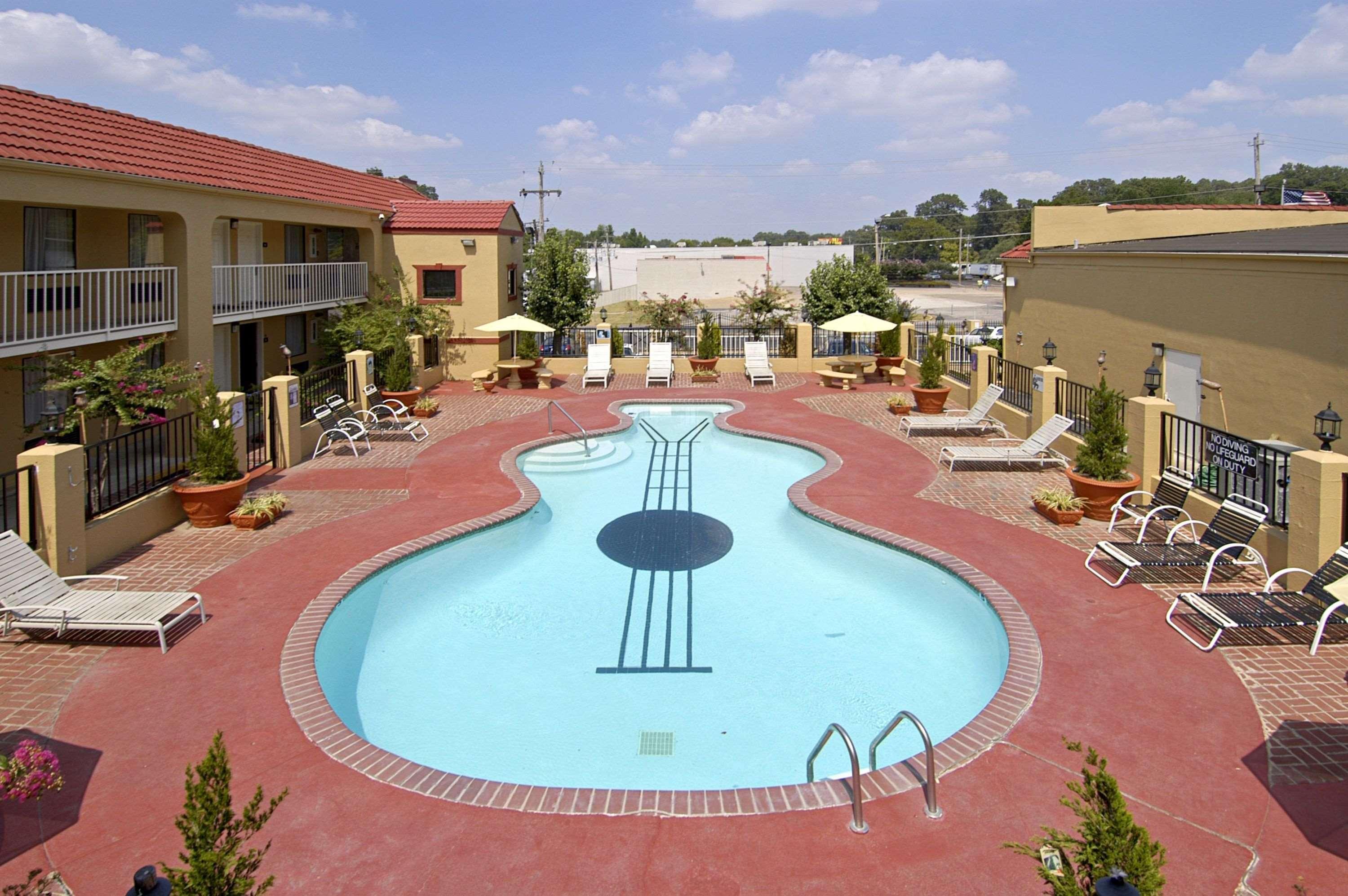 Days Inn By Wyndham Memphis At Graceland Eksteriør billede
