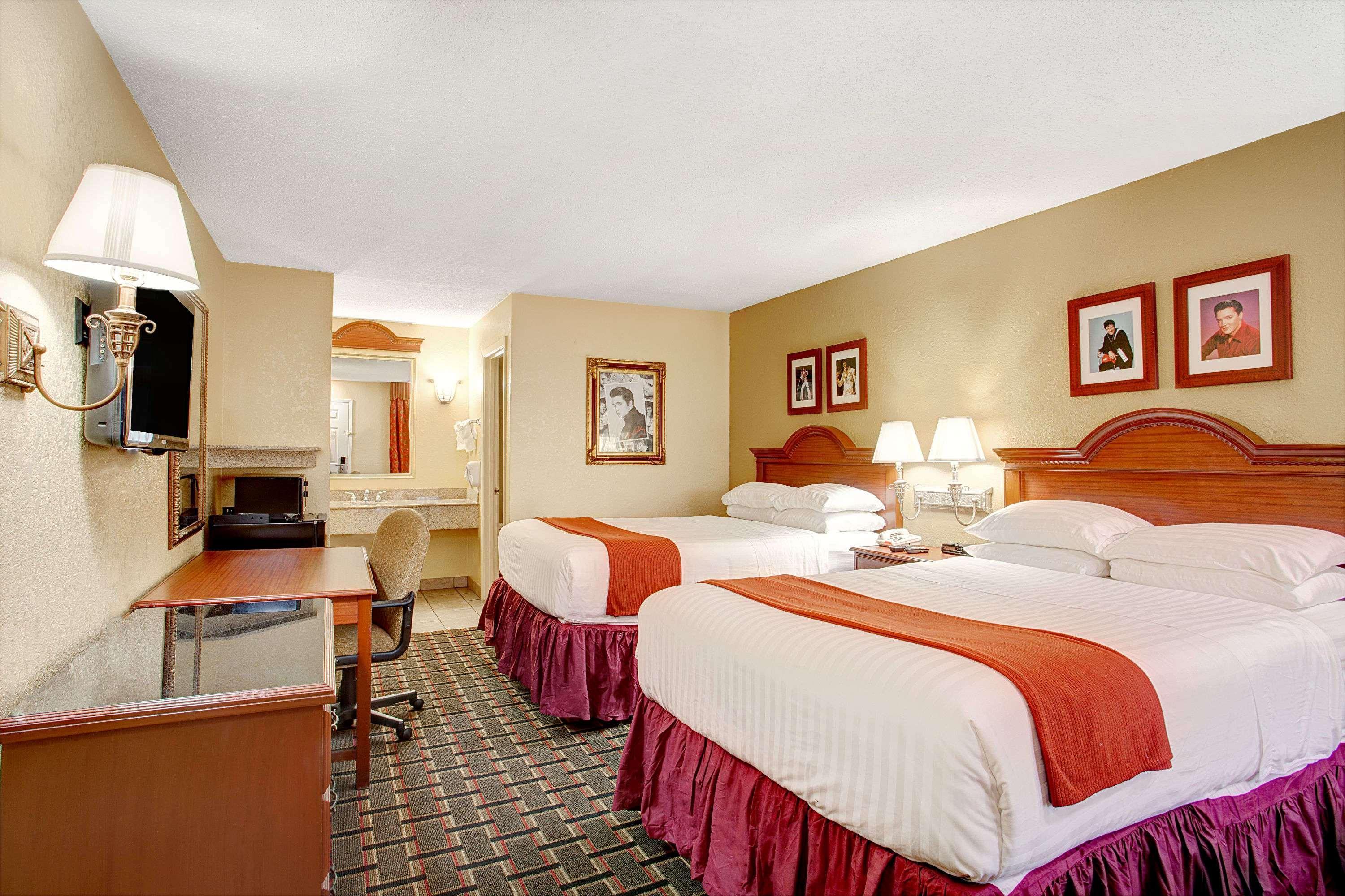 Days Inn By Wyndham Memphis At Graceland Eksteriør billede