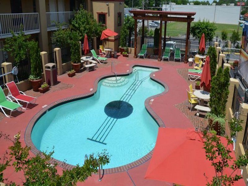 Days Inn By Wyndham Memphis At Graceland Eksteriør billede